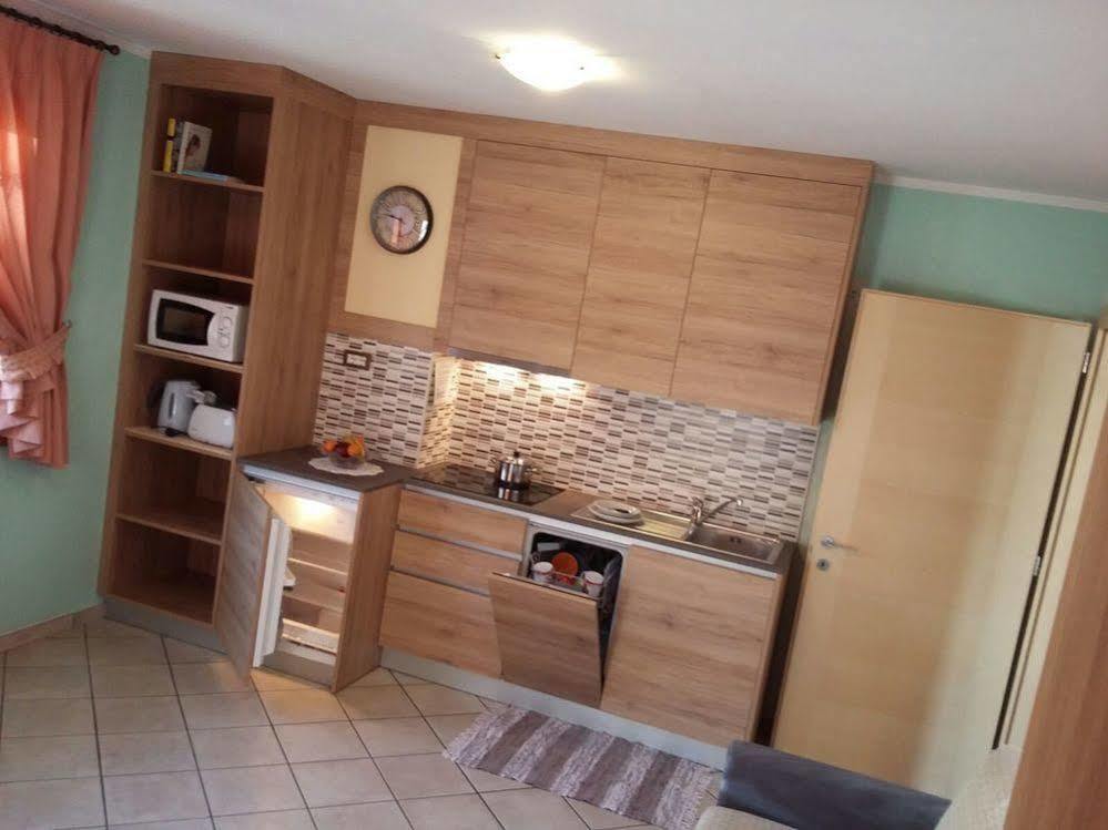 Apartment Roulette In *